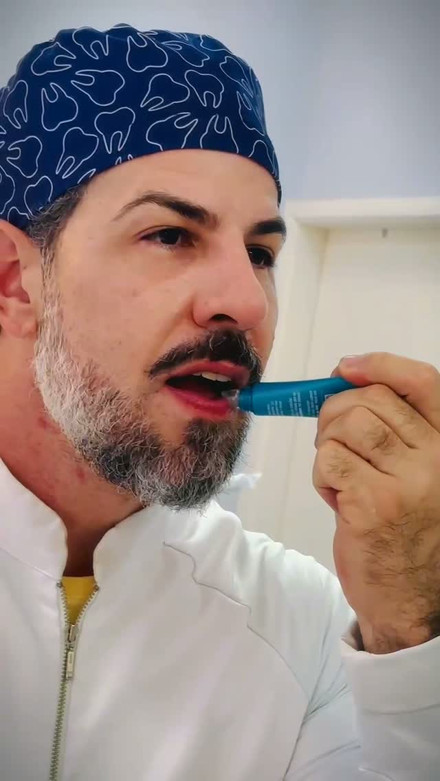 Dr André Bueno